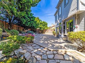 220 Valley Glen Ln, Martinez CA 94553