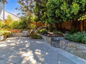 220 Valley Glen Ln, Martinez CA 94553