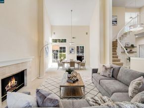 220 Valley Glen Ln, Martinez CA 94553