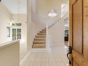 220 Valley Glen Ln, Martinez CA 94553