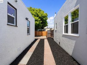 7850 Lockwood St, Oakland CA 94621