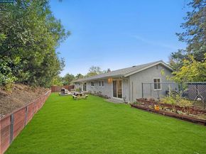 8 Cherry Hills Court, Lafayette CA 94549