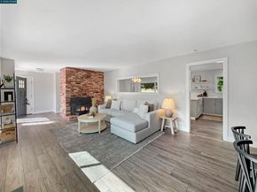 8 Cherry Hills Court, Lafayette CA 94549