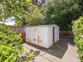 121 Violet Rd, Hercules CA 94547