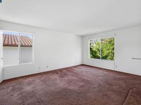 121 Violet Rd, Hercules CA 94547