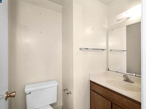 121 Violet Rd, Hercules CA 94547