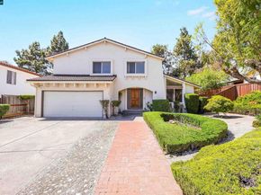 121 Violet Rd, Hercules CA 94547