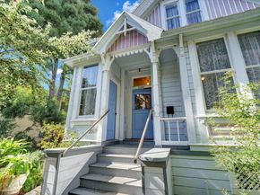 2009 Berkeley Way, Berkeley CA 94704