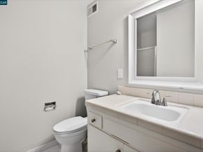 2083 Donald Dr, Moraga CA 94556