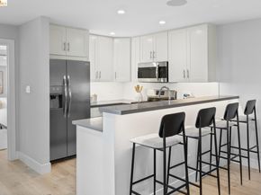 71 Sonia St, Oakland CA 94618