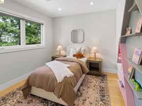 71 Sonia St, Oakland CA 94618