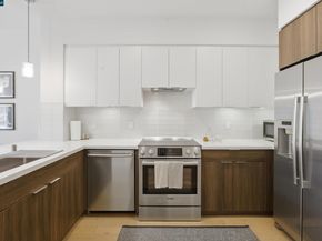 901 Jefferson St 513, Oakland CA 94607