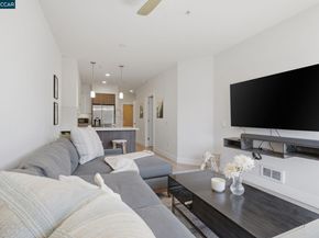901 Jefferson St 513, Oakland CA 94607