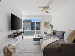 901 Jefferson St 513, Oakland CA 94607