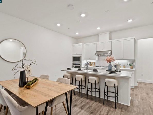 1108 Althea Terrace 4, Sunnyvale CA 94086