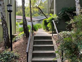 8761 Mountain Blvd 11, Oakland CA 94605