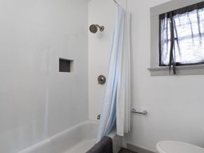 459 Wayne Ave, Oakland CA 94606