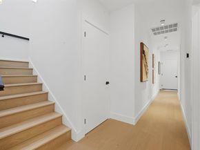 546 61St St, Oakland CA 94609
