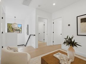 546 61St St, Oakland CA 94609