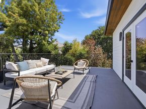 546 61St St, Oakland CA 94609