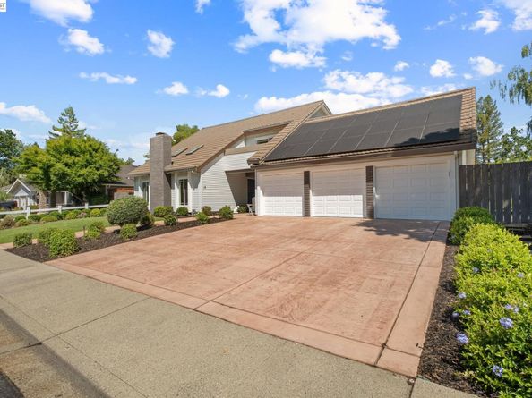 16 Leeds Ct, Danville CA 94526