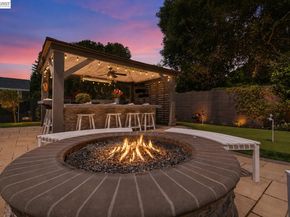 16 Leeds Ct, Danville CA 94526