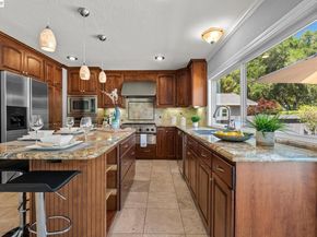 16 Leeds Ct, Danville CA 94526
