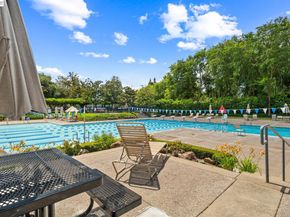 16 Leeds Ct, Danville CA 94526