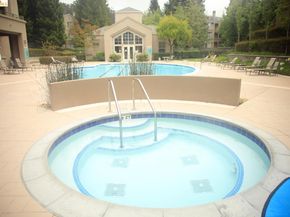 280 Caldecott LN 202, Oakland CA 94618