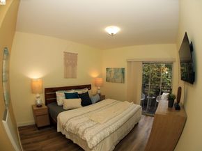 280 Caldecott LN 202, Oakland CA 94618