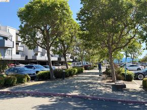 1 Embarcadero 353, Oakland CA 94607