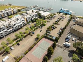 1 Embarcadero 353, Oakland CA 94607