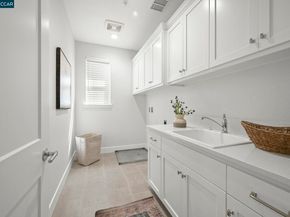 106 Southern Oak Dr, Pleasant Hill CA 94523