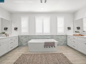 106 Southern Oak Dr, Pleasant Hill CA 94523