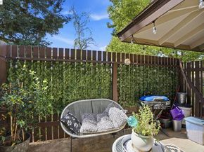 5505 Roundtree Dr B, Concord CA 94521