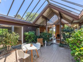 8077 Shay Dr, Oakland CA 94605