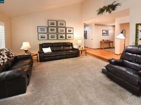 314 Semillon Cir, Clayton CA 94517