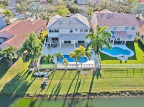 1176 Cedar Falls Dr, Weston FL 33327