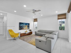 1176 Cedar Falls Dr, Weston FL 33327