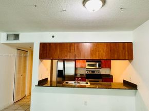 1200 Brickell Bay Dr 2514, Miami FL 33131