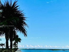 1200 Brickell Bay Dr 2514, Miami FL 33131