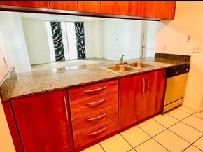 1200 Brickell Bay Dr 2514, Miami FL 33131
