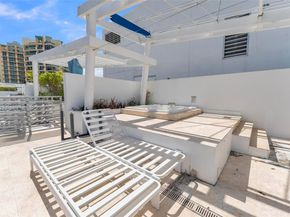 1437 Collins Ave PH18, Miami Beach FL 33139