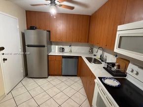 1833 S Ocean Dr 607, Hallandale Beach FL 33009