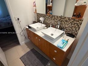 1833 S Ocean Dr 607, Hallandale Beach FL 33009