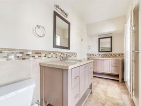 1265 S Alhambra Cir, Coral Gables FL 33146