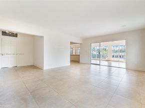 1265 S Alhambra Cir, Coral Gables FL 33146