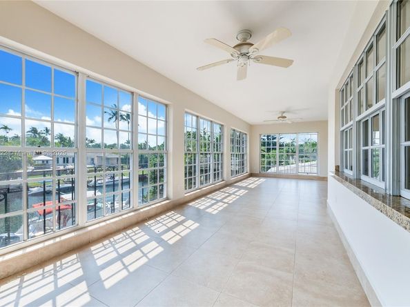 1265 S Alhambra Cir, Coral Gables FL 33146