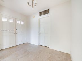 1265 S Alhambra Cir, Coral Gables FL 33146