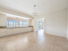 1265 S Alhambra Cir, Coral Gables FL 33146